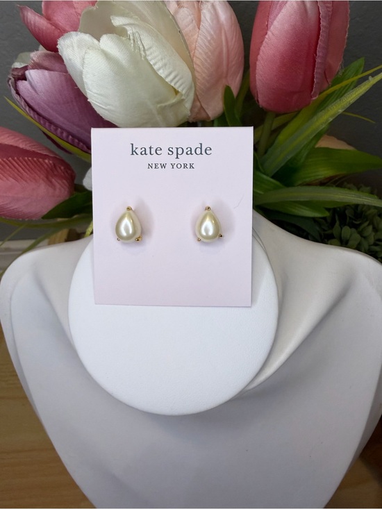 kate spade Jewelry - kate spade Pearl Teardrop Stud Earrings - Cream with Gold Accents